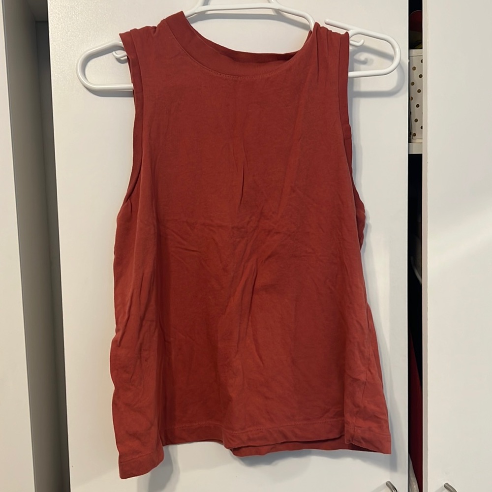 Short sleeve top